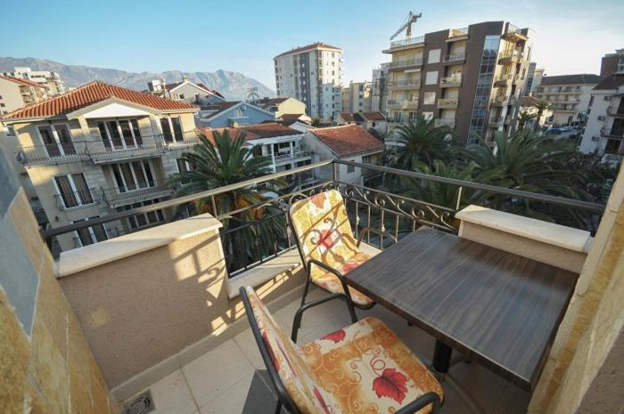 Lux M Center * Budva