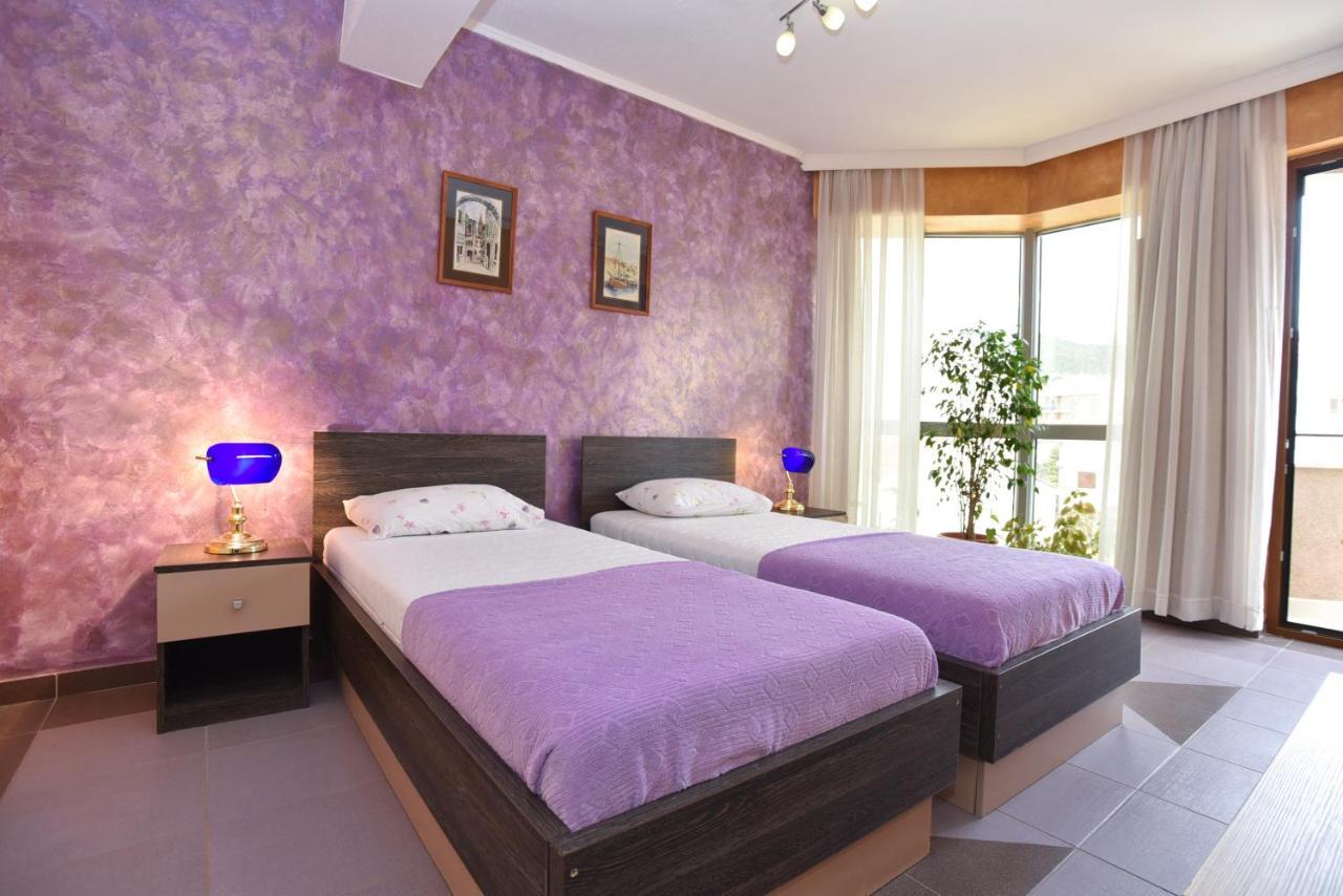 Lux M Center Apartment