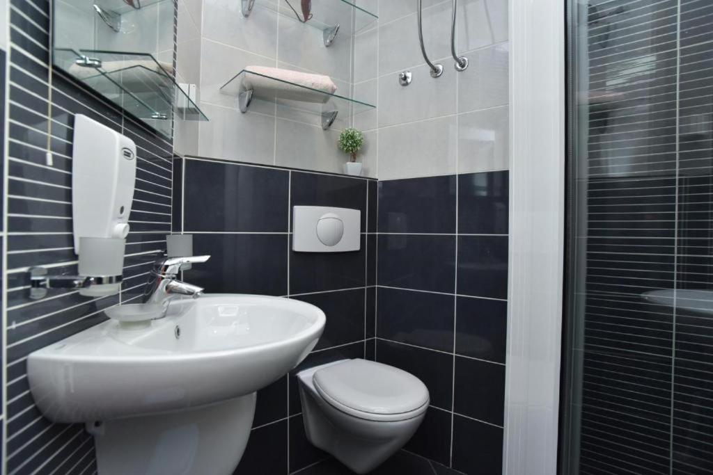 Lux M Center Apartment *